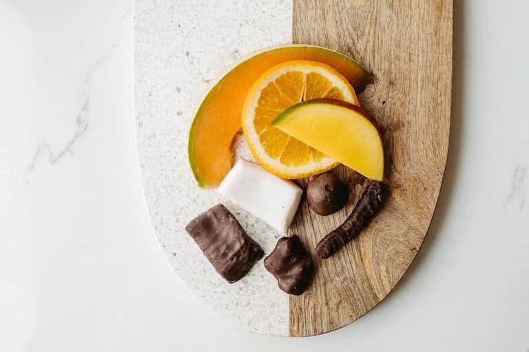 Zdravé sladkosti zo sušeného ovocia, orechov a čokolády | Frutree