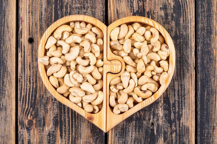 Kešu orechy sú významným zdrojom živín, ktoré prospievajú zdraviu | Frutree